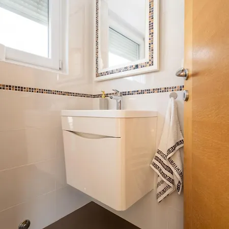 House With A Parking Space - 11744 Hébergement de vacances