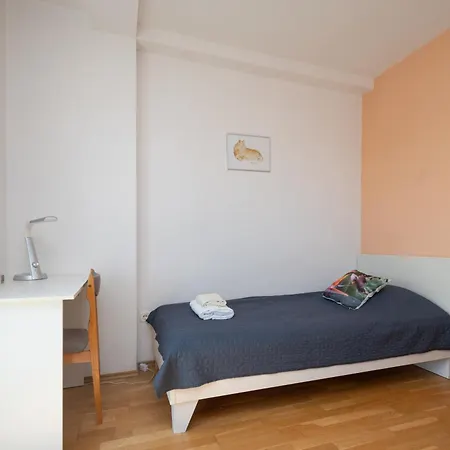 House With A Parking Space - 11744